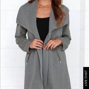 Grey open trenchcoat